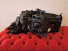 Laden Sie das Bild in den Galerie-Viewer, Frontscheinwerfer BMW 5 5A798D2-08 Rechts Scheinwerfer Headlight SCH1083834834sw