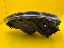 Laden Sie das Bild in den Galerie-Viewer, Frontscheinwerfer Seat Alhambra 7N5941753 Xenon Links Scheinwerfer Headlight SCH8194885173os