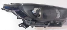 Load image into Gallery viewer, Frontscheinwerfer Toyota Yaris Rechts Scheinwerfer Headlight