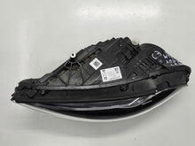Load image into Gallery viewer, Frontscheinwerfer Mercedes-Benz W177 A1779064306 LED Rechts oder Links SCH6672368771fr