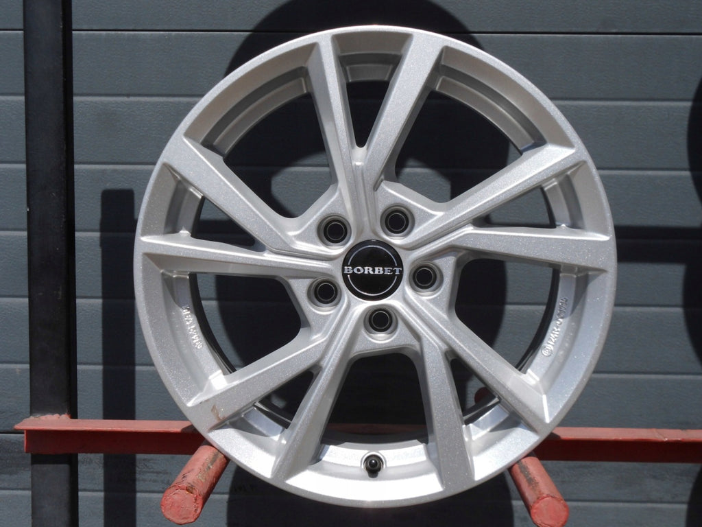 4x Alufelge 16 Zoll 6.0" 5x100 40ET Glanz Silber Skoda Scala Kamiq I Rim Wheel FEL4388972939xg