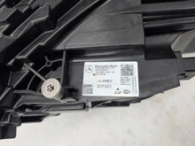 Laden Sie das Bild in den Galerie-Viewer, Frontscheinwerfer Mercedes-Benz Eqa Eqb 2439062801 Rechts Scheinwerfer Headlight SCH3995201797vx