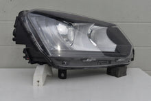 Load image into Gallery viewer, Frontscheinwerfer Skoda Yeti 5L1941016C Xenon Ein Stück (Rechts oder Links)