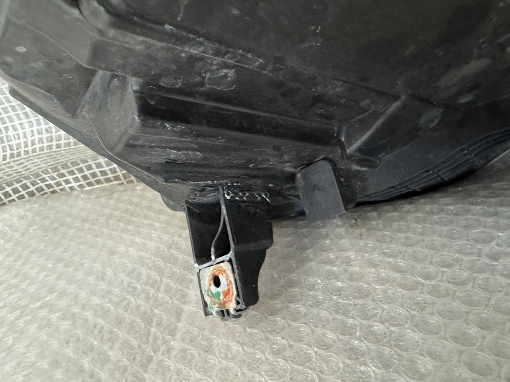 Frontscheinwerfer Mercedes-Benz X204 W204 A2048201539 Xenon Links Headlight SCH6972995029ns