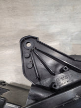 Laden Sie das Bild in den Galerie-Viewer, Frontscheinwerfer Mitsubishi L200 8301D382 LED Rechts Scheinwerfer Headlight