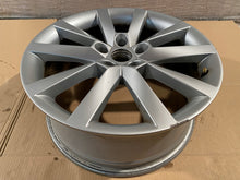 Load image into Gallery viewer, 1x Alufelge 18 Zoll 7.5&quot; 5x112 51ET 5E0601025Q Skoda Octavia Iii Rim Wheel
