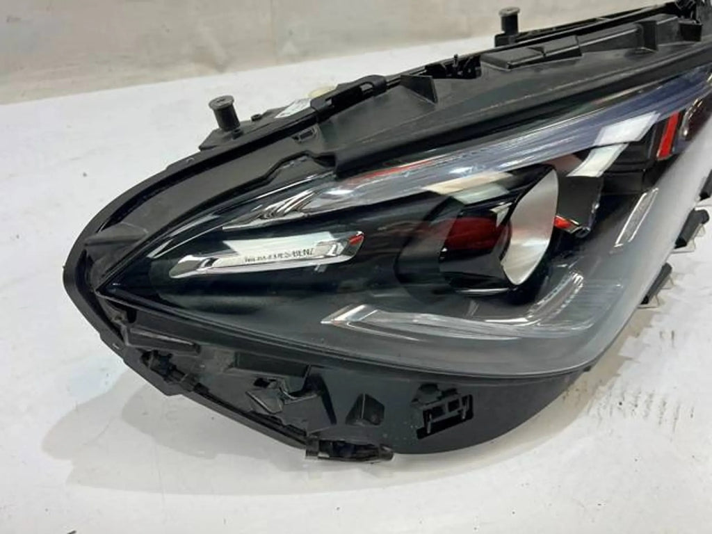 Frontscheinwerfer Mercedes-Benz Cla NKO3136 Rechts Scheinwerfer Headlight