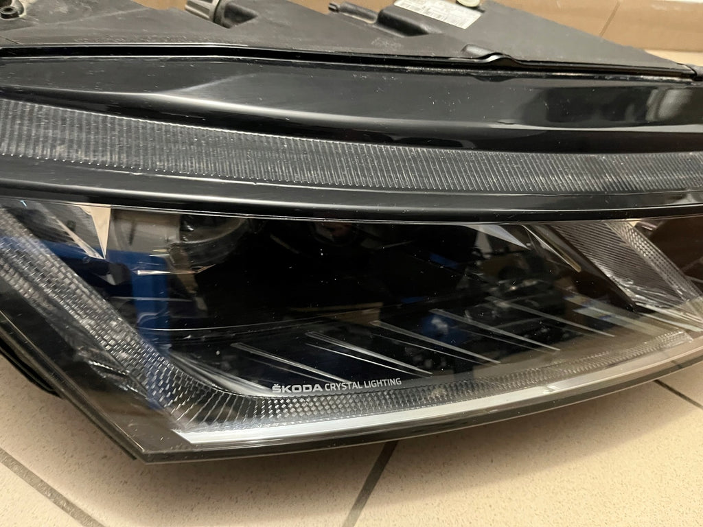 Frontscheinwerfer Skoda Octavia IV 5E4941016A LED Rechts Scheinwerfer Headlight SCH4868359715dr