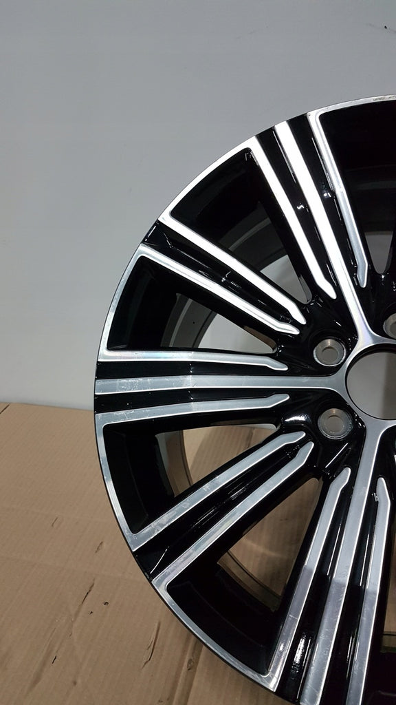 1x Alufelge 18 Zoll 8.0" 5x108 42ET 8JX18 Volvo S60 V60 Rim Wheel