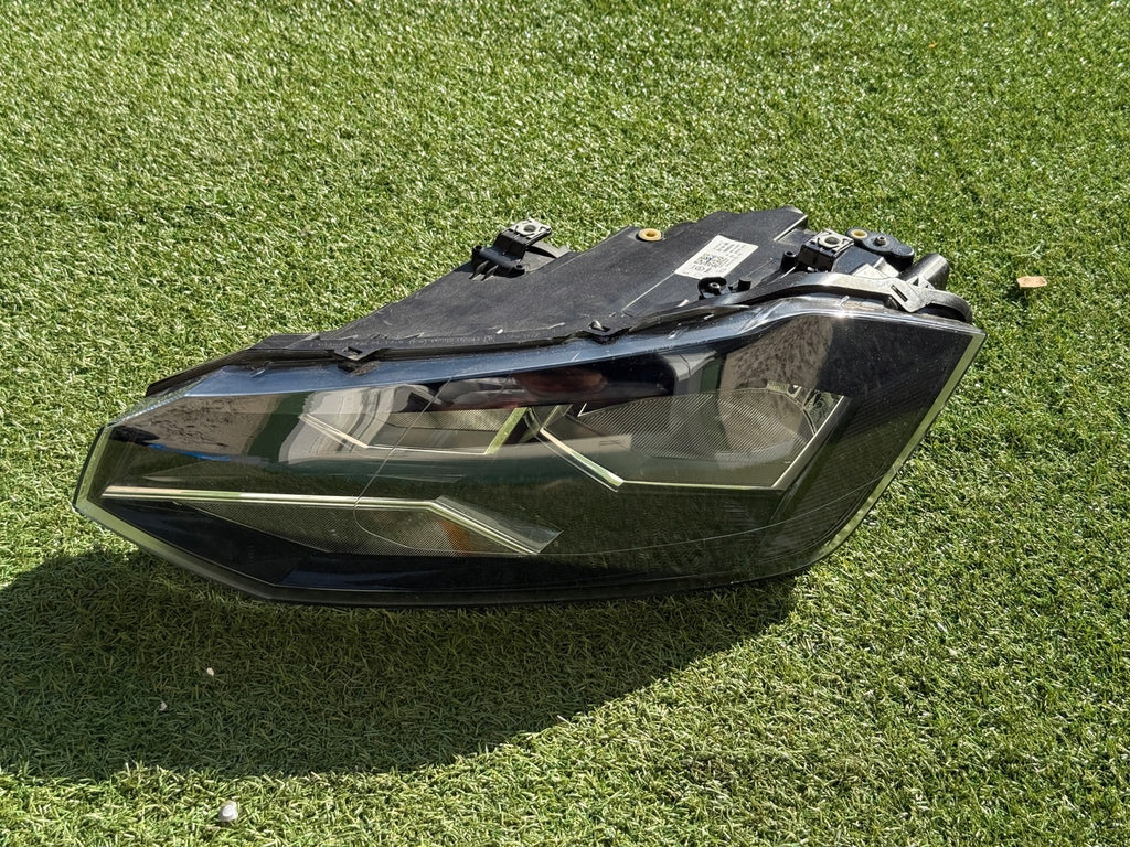 Frontscheinwerfer VW Polo 2G1941005 Ein Stück (Rechts oder Links) Headlight SCH4096989224uw