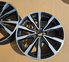 Load image into Gallery viewer, 1x Alufelge 18 Zoll 7.5" 5x108 52 5ET Glanz Schwarz GJ5C-1007-P2 Ford Kuga FEL2467578673hx