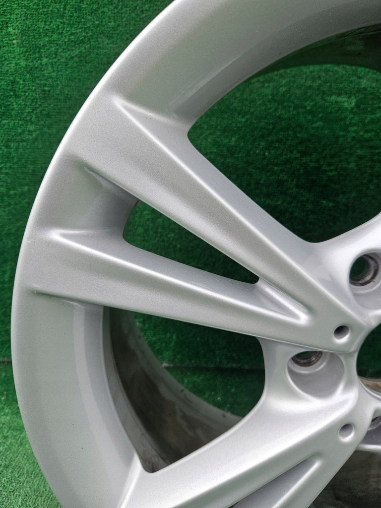 1x Alufelge 18 Zoll 8.0" 5x120 52ET 6796213 BMW F22 1 F21 F23 X1 E84 Rim Wheel FEL6434393524nz