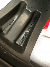 Load image into Gallery viewer, 1x Alufelge 17 Zoll 7.5" 5x112 40ET Glanz Silber A2134011200 Mercedes-Benz W213 FEL7985408754bj
