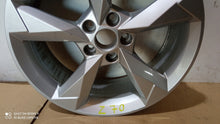 Load image into Gallery viewer, 1x Alufelge 19 Zoll 7.0&quot; 5x112 43ET Glanz Silber 83A601025N Audi Q3 Rim Wheel