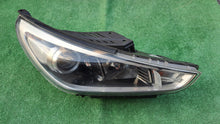 Load image into Gallery viewer, Frontscheinwerfer Hyundai I30 III 92102-G4020 LED Rechts Scheinwerfer Headlight