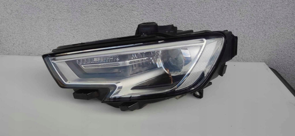 Frontscheinwerfer Audi A3 8V0941005E 90104556 Xenon Links Scheinwerfer Headlight