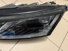 Laden Sie das Bild in den Galerie-Viewer, Frontscheinwerfer Skoda Octavia IV 5E4941015A LED Links Scheinwerfer Headlight SCH9488597876sx