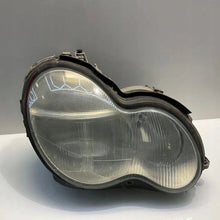 Load image into Gallery viewer, Frontscheinwerfer Mercedes-Benz A2038201161 Ein Satz Scheinwerfer Headlight SCH4695630522fv