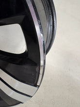 Load image into Gallery viewer, 1x Alufelge 17 Zoll 7.0&quot; 5x112 44 5ET Glanz Schwarz A2064017100 Mercedes-Benz