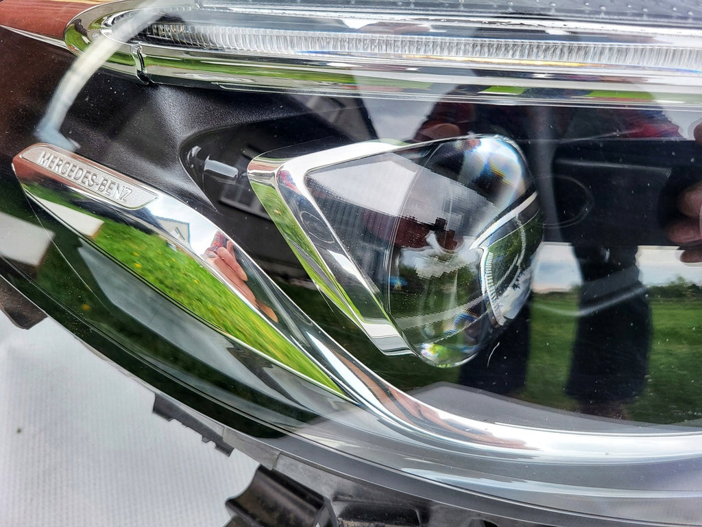 Frontscheinwerfer Mercedes-Benz W246 A2469066901 A2469067001 LED Ein Satz SCH8235189252od