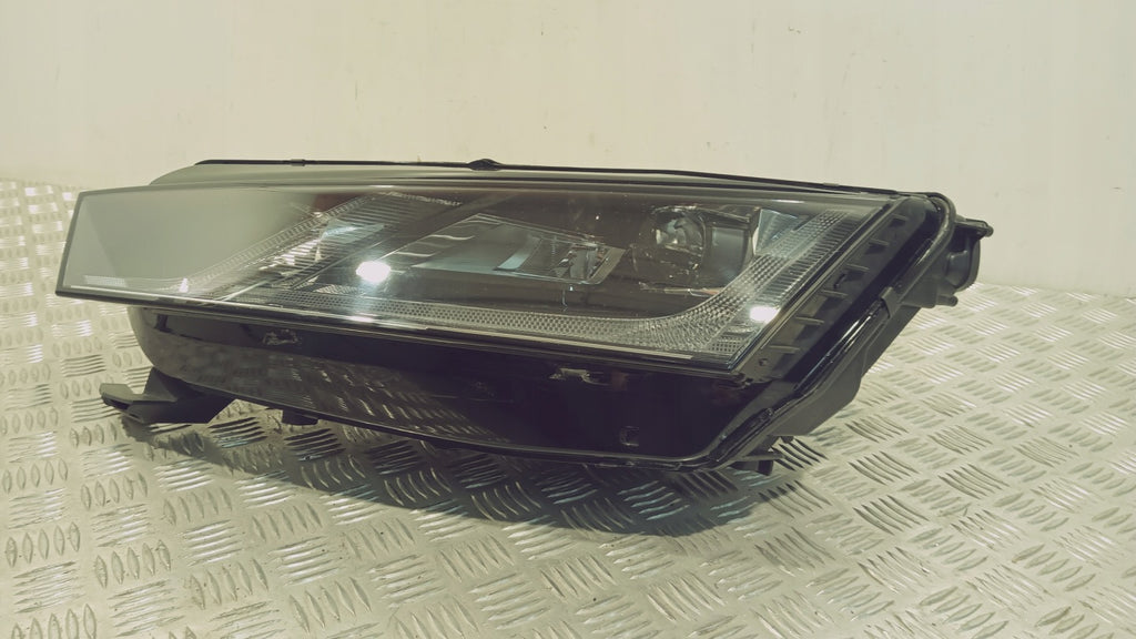Frontscheinwerfer Skoda Octavia IV 5E4941015B LED Links Scheinwerfer Headlight SCH4771144231jt