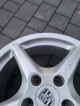 Load image into Gallery viewer, 1x Alufelge 18 Zoll 8.0" 5x130 57ET Glanz Silber 99736213600 Porsche Carrera FEL2744295706wb