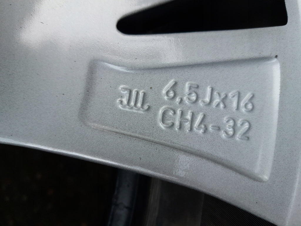 1x Alufelge 16 Zoll 6.5" 4x108 32ET Glanz Graphit 9828185580 Peugeot 208 FEL9343170221mf