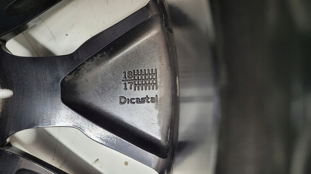 1x Alufelge 18 Zoll 7.0" 5x114.3 38ET Mitsubishi Outlander Rim Wheel