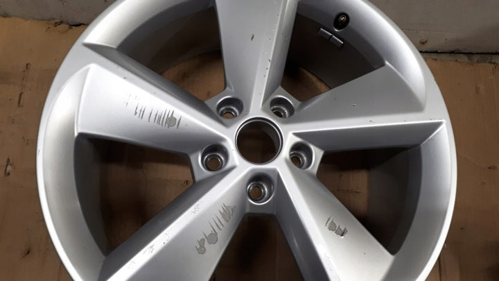 1x Alufelge 18 Zoll 7.5" 5x112 51ET Silber 5E0601025AC Skoda Octavia Iii FEL7134350720rp