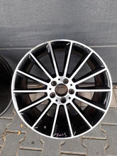 Laden Sie das Bild in den Galerie-Viewer, 1x Alufelge 20 Zoll 8.0&quot; 5x112 Mercedes-Benz W213 Rim Wheel