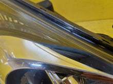 Laden Sie das Bild in den Galerie-Viewer, Frontscheinwerfer Hyundai I30 III 92102-A6000 Rechts Scheinwerfer Headlight SCH4222712711xm