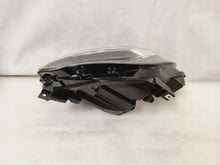 Laden Sie das Bild in den Galerie-Viewer, Frontscheinwerfer Renault Captur II 260104900R 260601693R Full LED Ein Satz SCH8709603704by