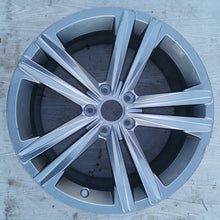 Load image into Gallery viewer, 1x Alufelge 18 Zoll 8.0" 5x112 40ET Glanz 3G8601025N VW Rim Wheel FEL4650052435bw