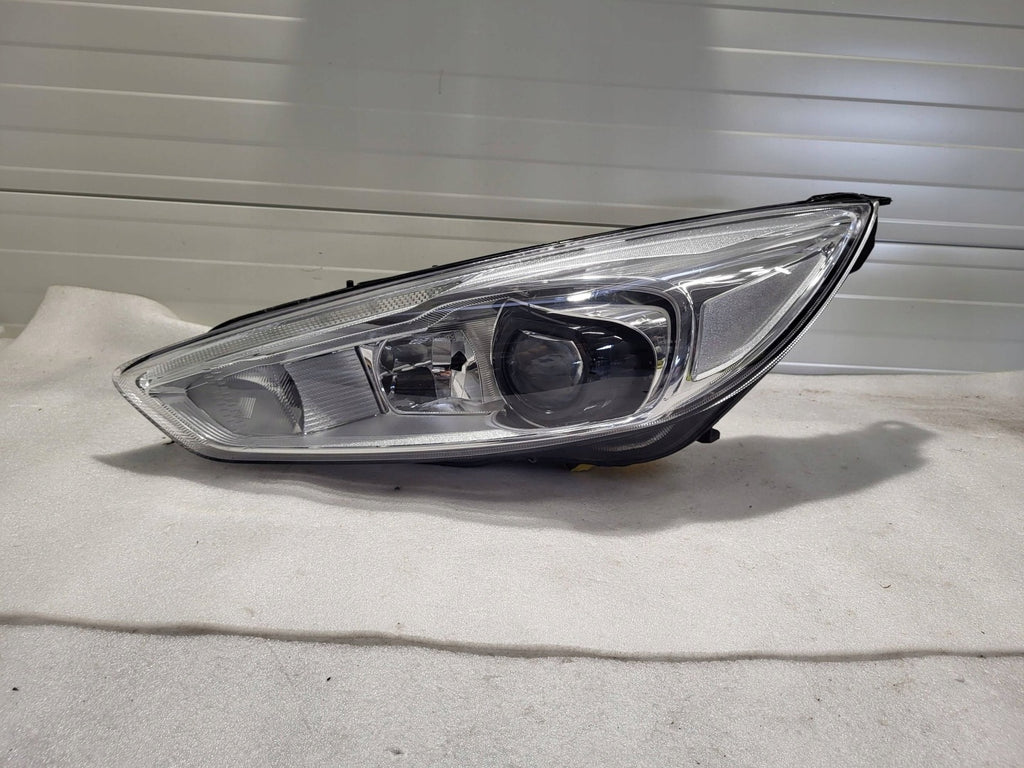Frontscheinwerfer Ford Focus F1EB13D155AC Ein Stück (Rechts oder Links) SCH6871636464mg