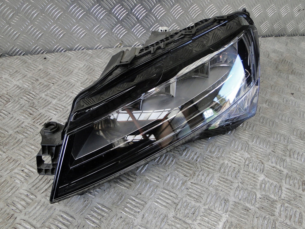 Frontscheinwerfer Skoda Superb III 3V1941015C LED Ein Stück (Rechts oder Links)