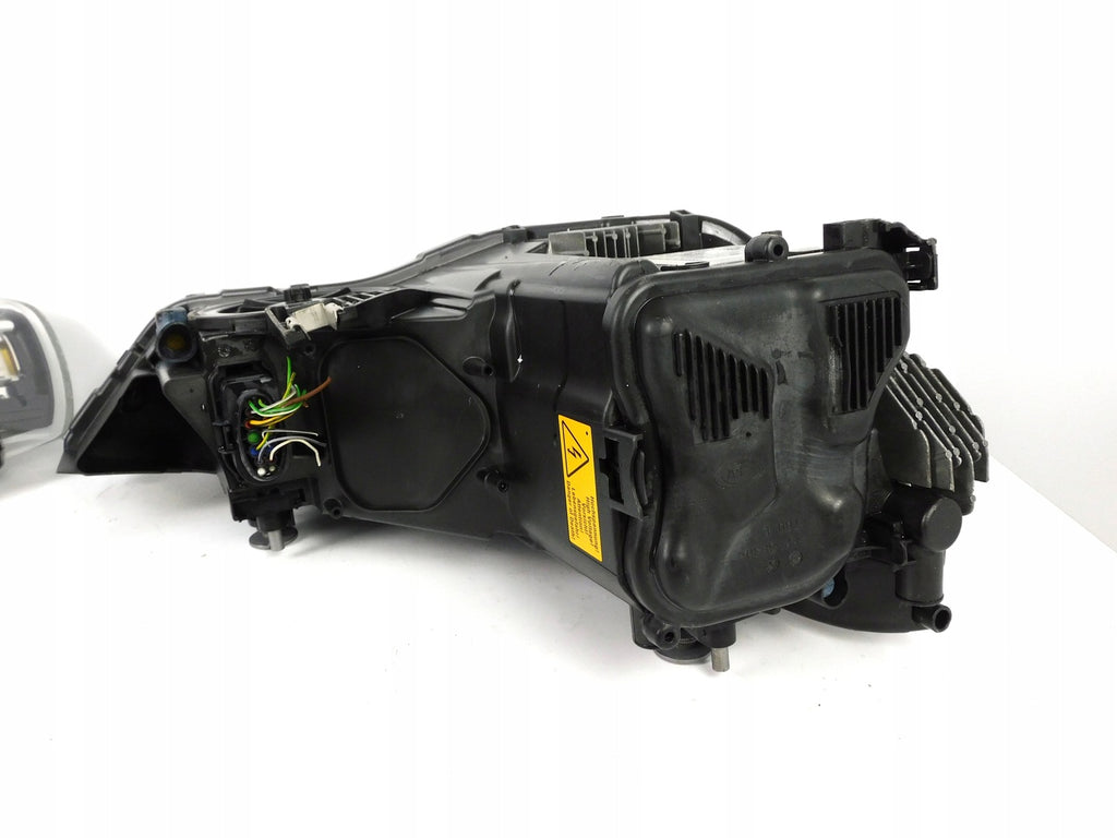 Frontscheinwerfer Audi A1 8X0941006 8X0941005 Xenon Rechts oder Links SCH8597057779pu