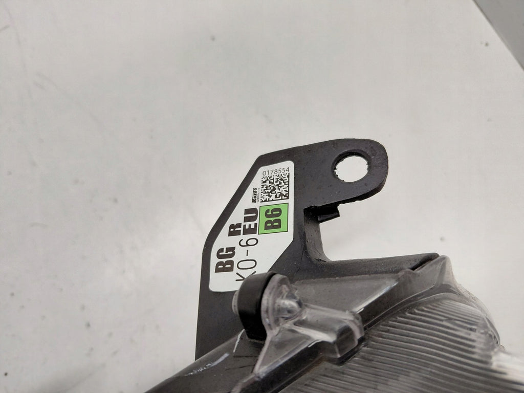 Frontscheinwerfer Toyota Yaris Rechts Scheinwerfer Headlight SCH1820910295hy