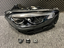 Laden Sie das Bild in den Galerie-Viewer, Frontscheinwerfer Mercedes-Benz W206 A2069060803 LED Rechts Headlight SCH1943557565jc