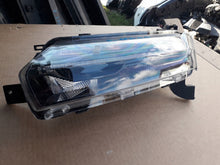 Laden Sie das Bild in den Galerie-Viewer, Frontscheinwerfer Dacia Spring LED Links Scheinwerfer Headlight