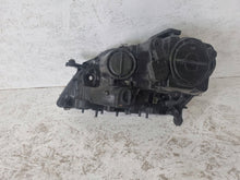 Laden Sie das Bild in den Galerie-Viewer, Frontscheinwerfer Mercedes-Benz MKE179 Rechts Scheinwerfer Headlight