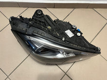 Laden Sie das Bild in den Galerie-Viewer, Frontscheinwerfer Mercedes-Benz W206 LED Rechts Scheinwerfer Headlight SCH8611223370wg