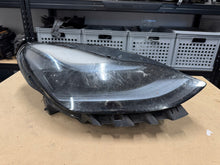 Laden Sie das Bild in den Galerie-Viewer, Frontscheinwerfer Tesla Model 3 1514953-00-D Laser Rechts Scheinwerfer Headlight