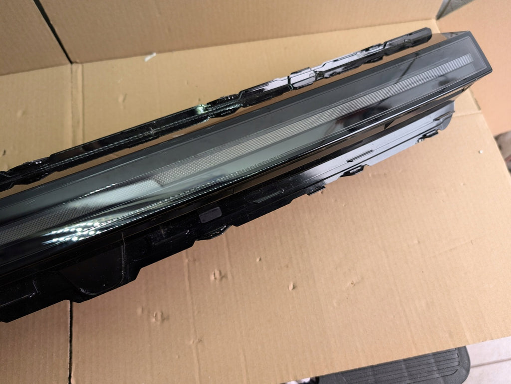 Frontscheinwerfer 7210005EA1 LED Vorderseite Scheinwerfer Headlight