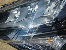 Laden Sie das Bild in den Galerie-Viewer, Frontscheinwerfer Skoda Superb III 3V1941015C Full LED Links Headlight