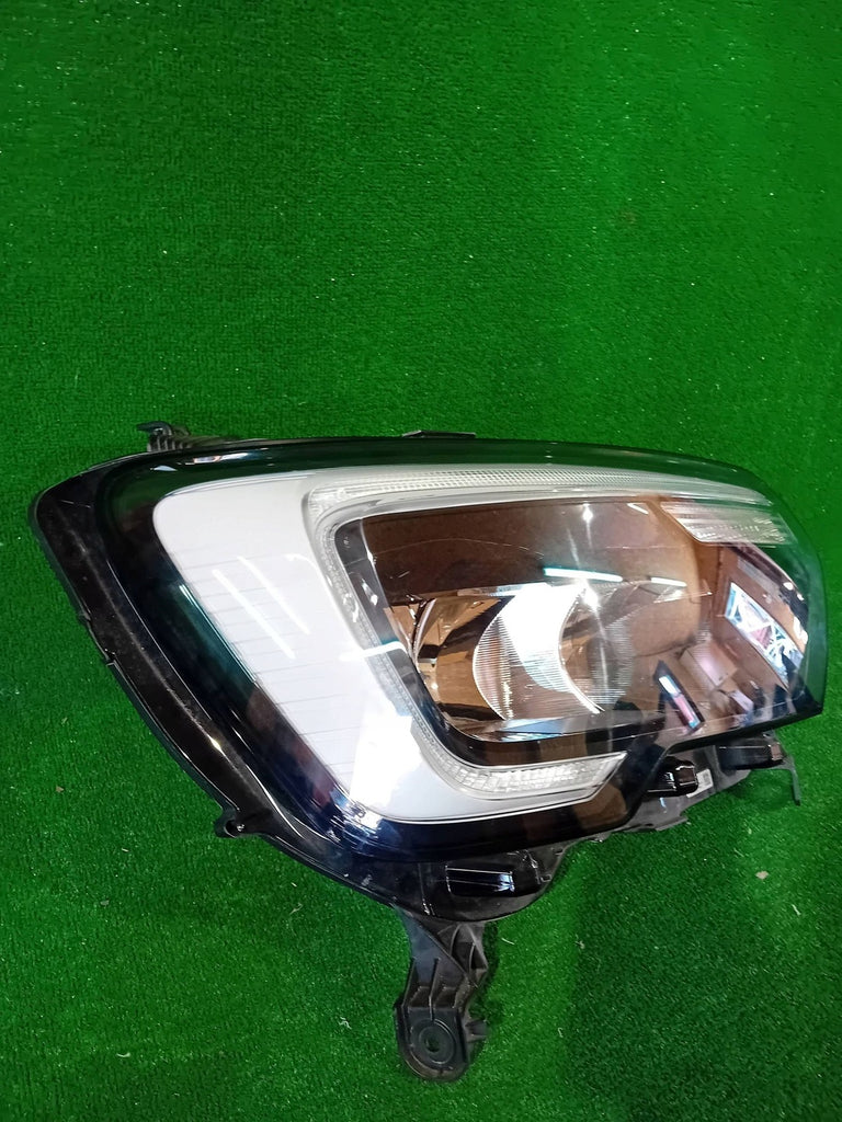 Frontscheinwerfer Renault Master III 260105567R Rechts Scheinwerfer Headlight SCH2067596517fk