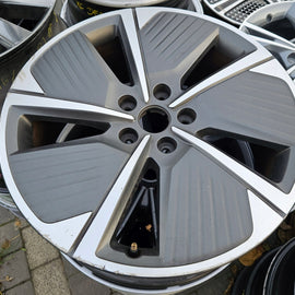 1x Alufelge 18 Zoll 7.5