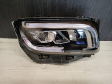 Laden Sie das Bild in den Galerie-Viewer, Frontscheinwerfer Mercedes-Benz W247 A2479063200 LED Rechts oder Links