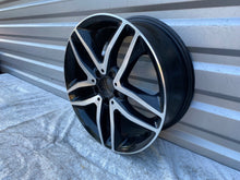 Laden Sie das Bild in den Galerie-Viewer, 1x Alufelge 18 Zoll 7.0&quot; 5x112 A1564010100 Mercedes-Benz Gla Rim Wheel