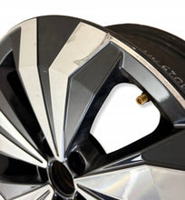 Load image into Gallery viewer, 1x Alufelge 17 Zoll 6.5" 5x100 39ET Glanz Schwarz 2GM601025E VW T-Cross FEL4173732416ae