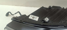 Laden Sie das Bild in den Galerie-Viewer, Frontscheinwerfer VW Passat 3J0941035 Full LED Ein Stück (Rechts oder Links) SCH9070799392iw